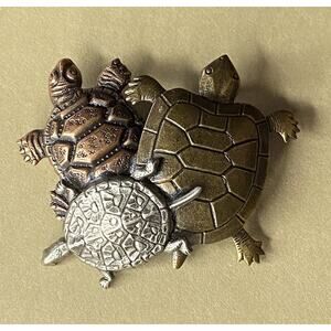 VNTG Signed Kiyoka Takahashi K&T Triple Turtle Tri-color Metal Pin Brooch Mint.